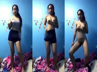 ABG Cantik Main Jari Pamer Toket Gede Sange poster