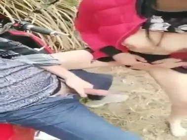 Bercinta Di Jalanan Saat Sepi Amatir Hot poster